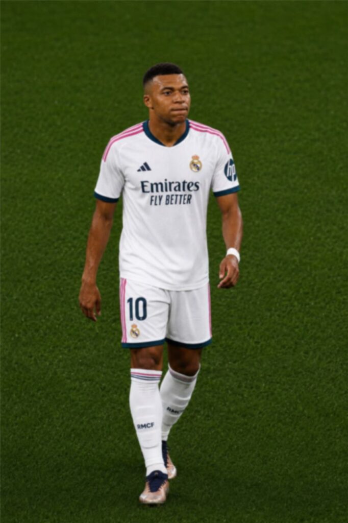 Kylian Mbappe berseragam Real Madrid saat melawan Malaga, 30 Agustus 2026