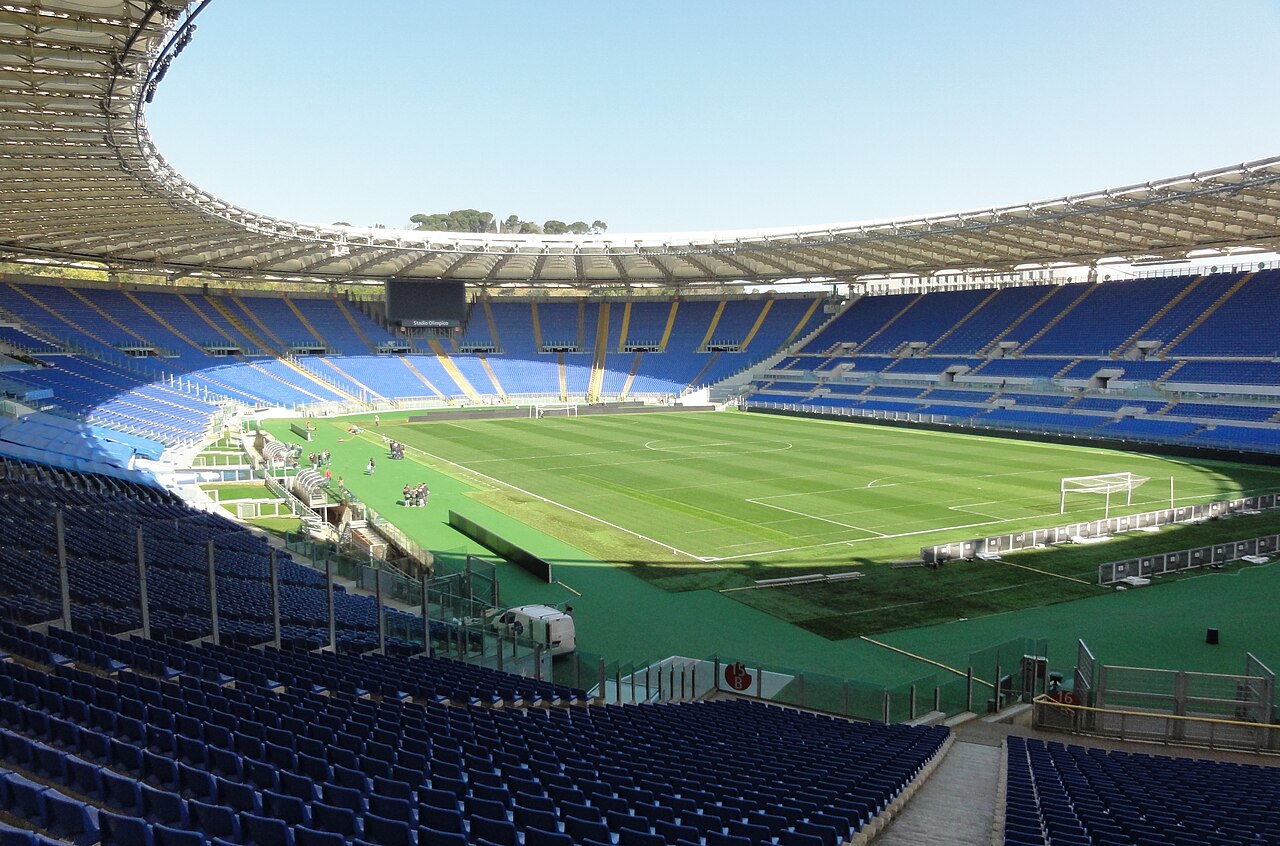 Stadio Olimpico pada siang hari