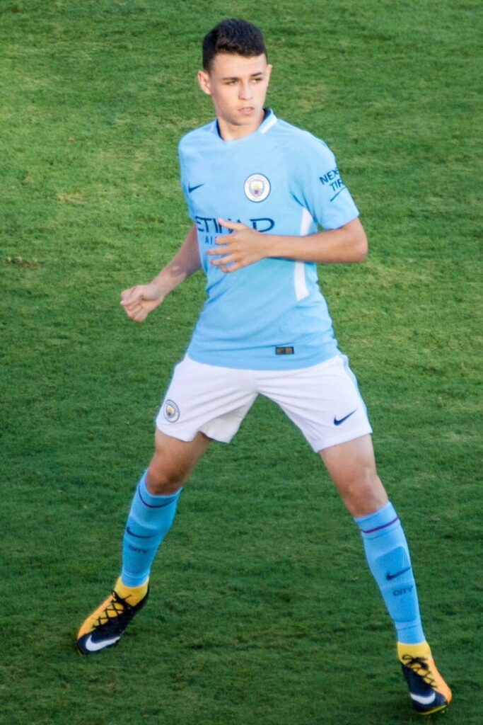 Phil Foden berseragam Manchester City