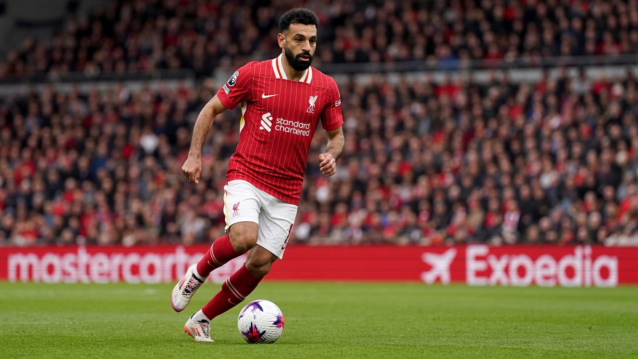Pemain Liverpool dengan seragam merah Anfield